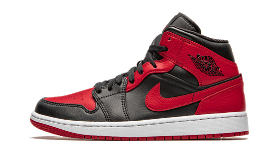 Air Jordans 1 Mid “Banned 2020”    554724-074